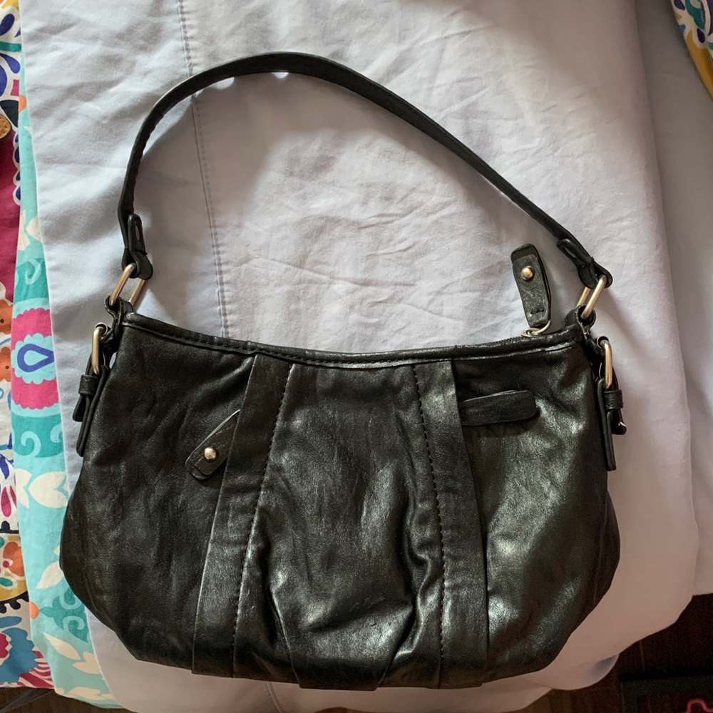 Nine & Co shoulder bag purse.